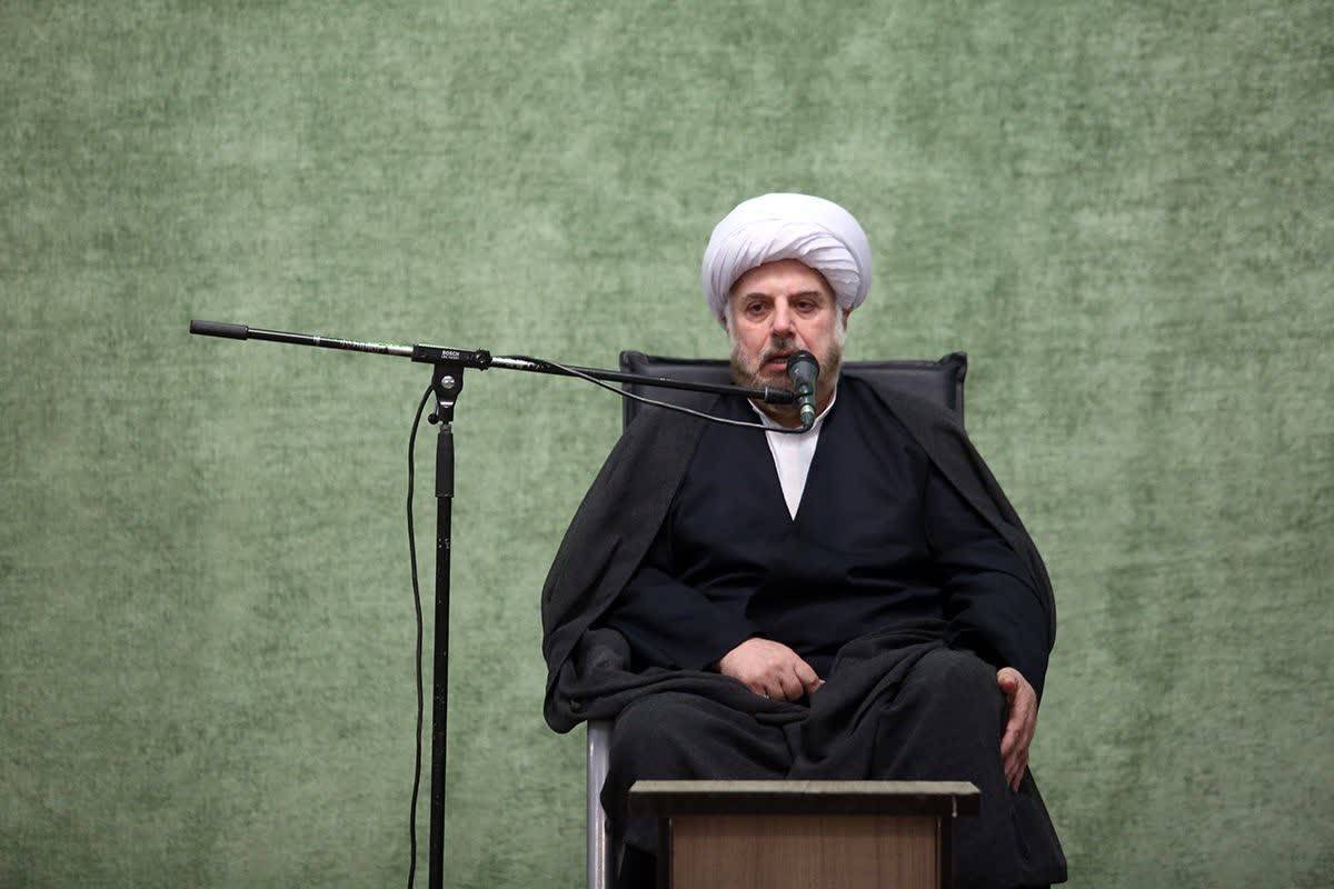 آیت‌الله کازرونی: شهادت، تضمین درخشندگی و ماندگاری مجاهدت‌های گمنام در تاریخ است